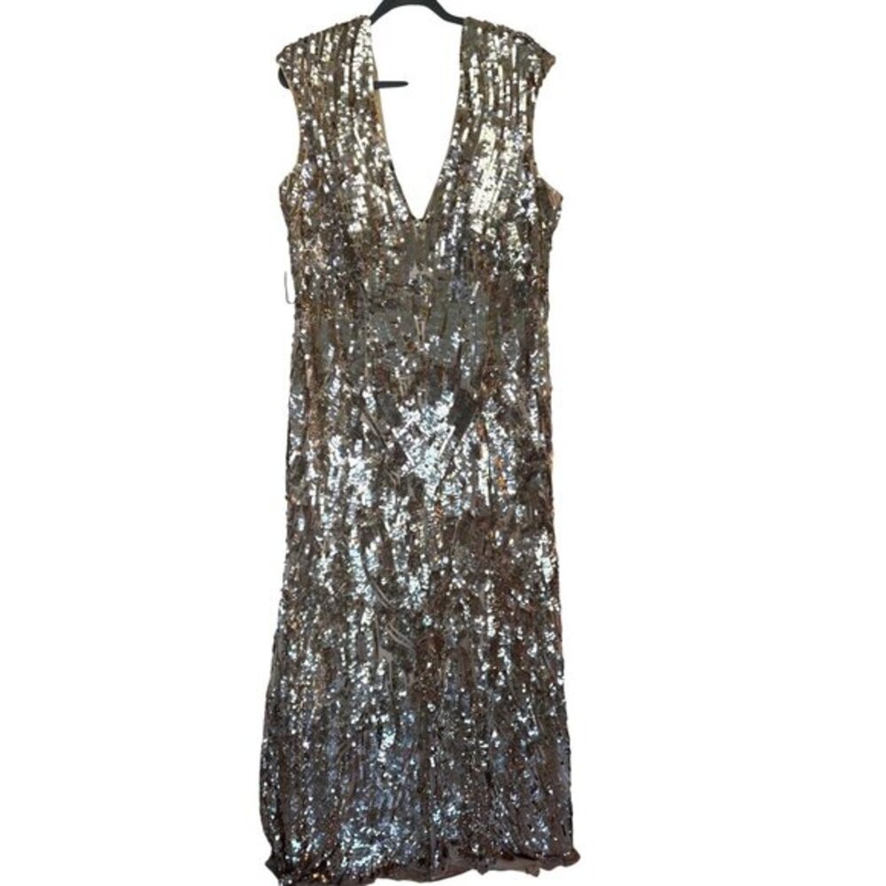 Mac Duggal Fabulouss Gown Size 24W Gold Sequins Column V Neck Back‎ Train Formal